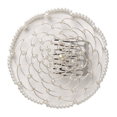 Elegant Woman's Beaded Wire Kippah in White Flower Design